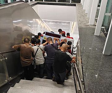 中山設(shè)備搬遷下樓
